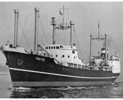 Bouwnummer 31: 'Trito' 1953 - Proefvaart van de 'Trito'.