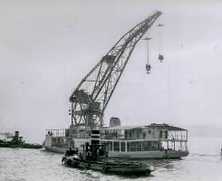 Bnr. 229: (Co. 1100) 'Maha Bahu' 60 tons kraanschip (1963).