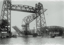 Bnr. 552: 150 ton drijvende kraan 'Gusto' (1922).