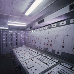 81. Machinekamer controlroom.