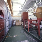 38. Dry bulk store in container.