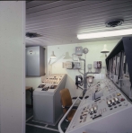 98. DP-control panel achter de brug midden zie joystick voor combi-bediening re-entry.