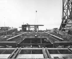 Vordering van de bouw op de helling in Slikkerveer op 23-11-1964